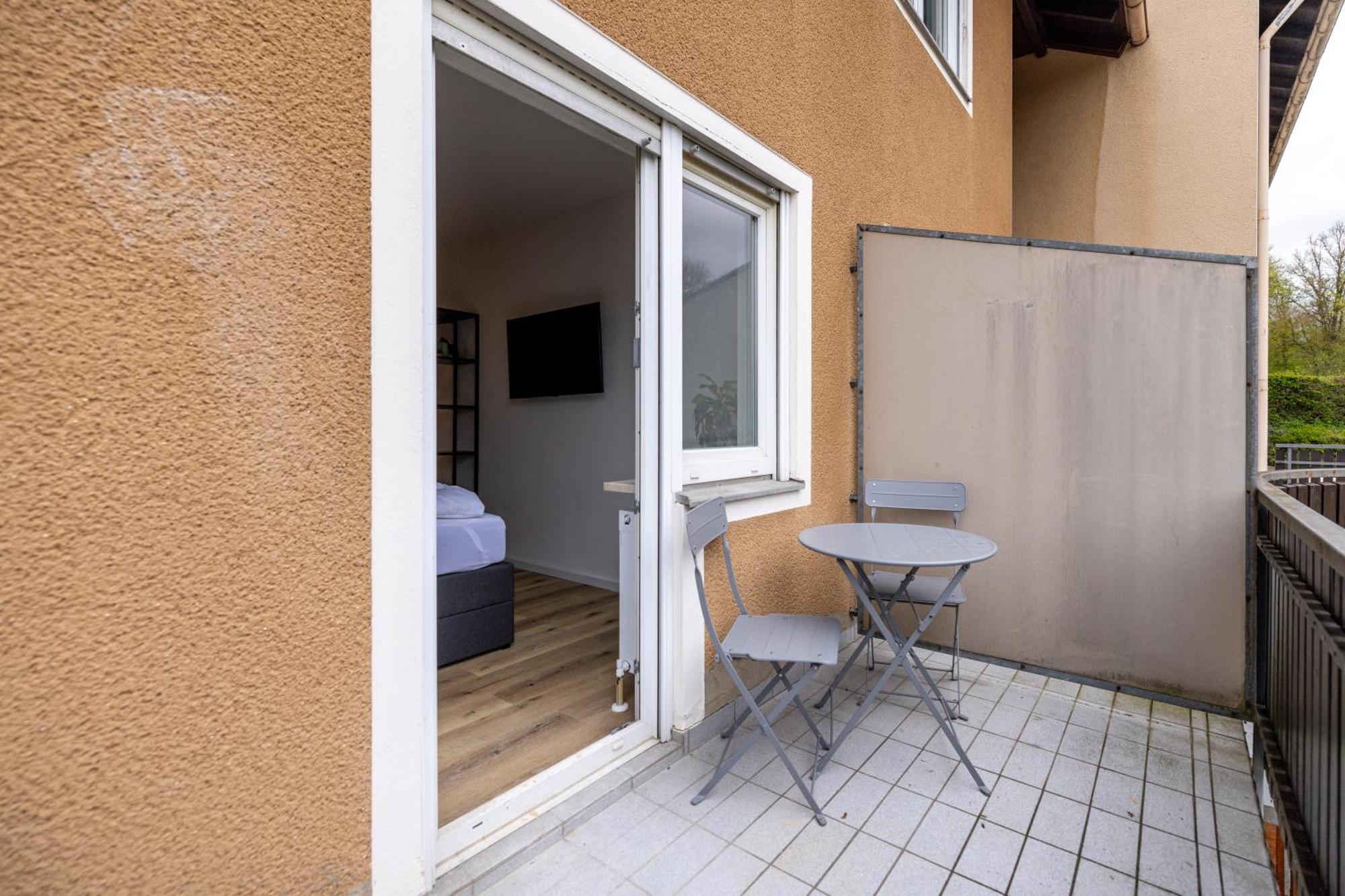 Kleines Apartment Mit Balkon Würzburg Exterior foto