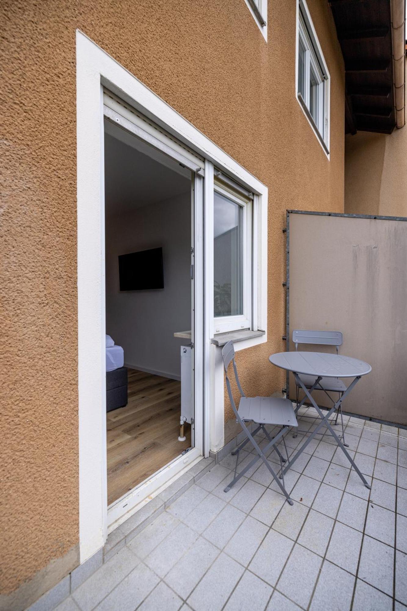 Kleines Apartment Mit Balkon Würzburg Exterior foto