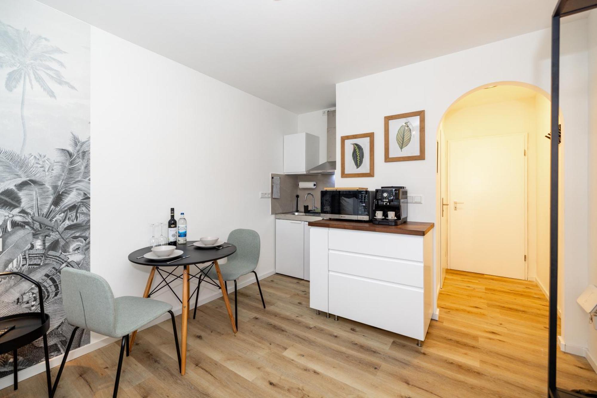 Kleines Apartment Mit Balkon Würzburg Exterior foto